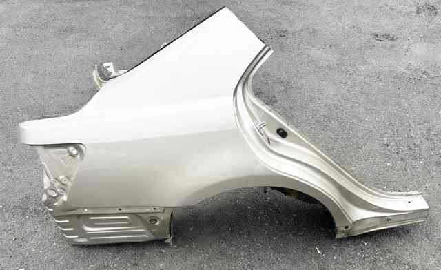 Крыло заднее правое 6160106130 TOYOTA