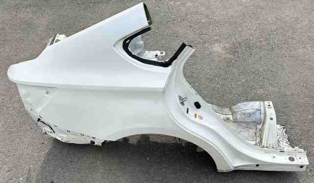 Крыло правое заднее 6160107070 TOYOTA