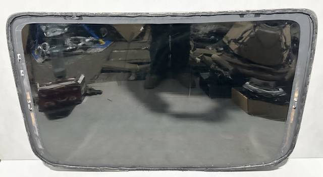 Заднее автостекло 6480106010 TOYOTA