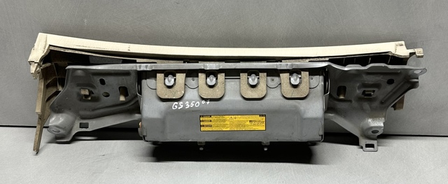 7399030020A0 TOYOTA Подушка безопасности (AIRBAG) пассажирская, защиты коленей купить в Черкассы