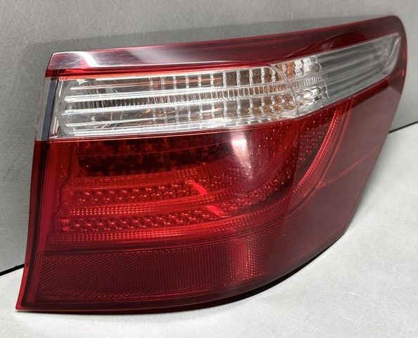 8155150160 TOYOTA Фонарь задний правый внешний купить в Черкассы