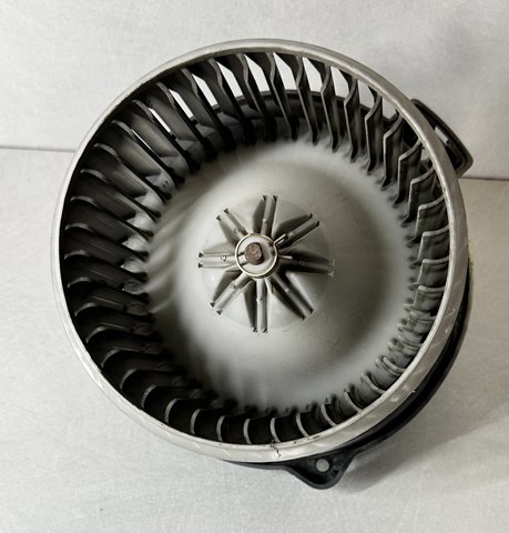 Моторчик печки 8710348040 TOYOTA