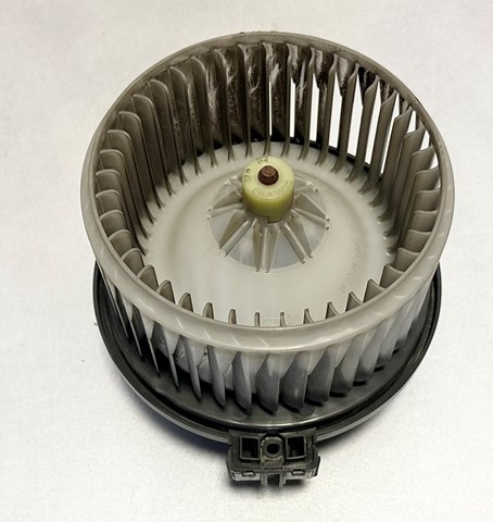 Электромотор печки 8710348060 TOYOTA