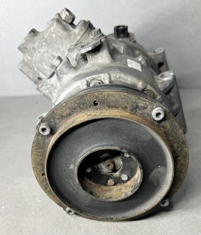 TOYOTA 8831050160 Компрессор кондиционера в наличии Николаев