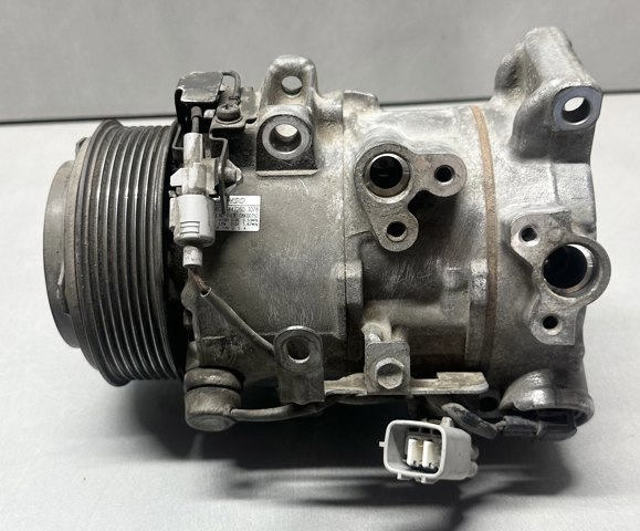 TOYOTA 8832048120 Компрессор кондиционера в наличии Чернигов