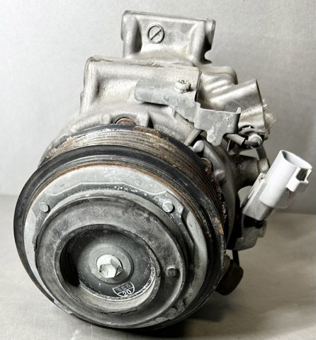 TOYOTA 8832048320 Компрессор кондиционера в наличии Хмельницкий