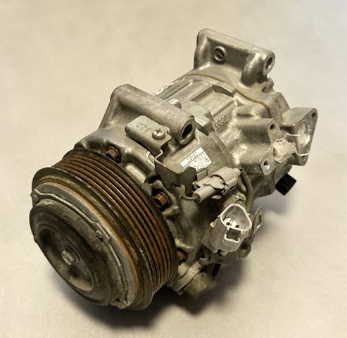 Насос кондиционера 8832048320 TOYOTA