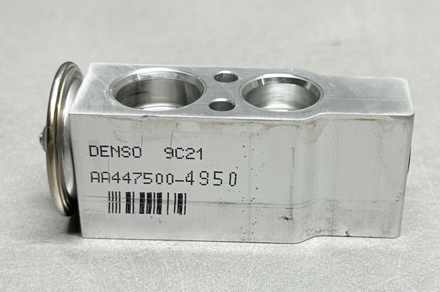 Клапан TRV, кондиционера 8851506140 TOYOTA