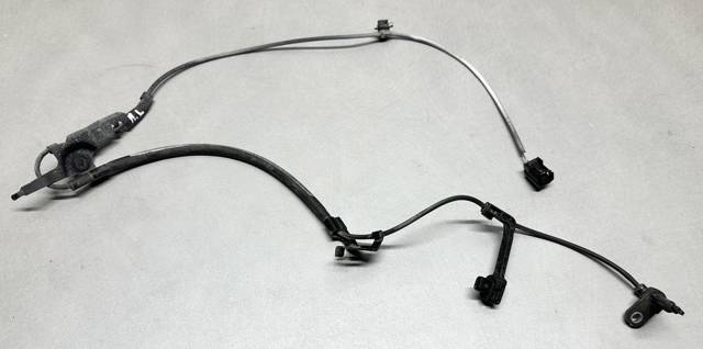Датчик АБС (ABC) передний, левый 8954306081 TOYOTA