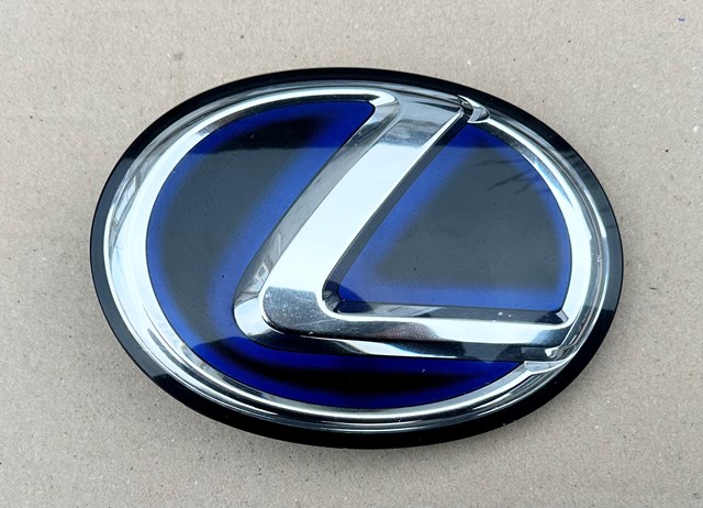 Эмблема на решетку радиатора 9097502117 TOYOTA