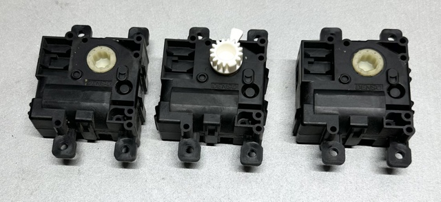 AE0638002242 TOYOTA купить в Винница