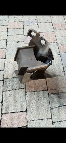 Подвеска двигателя (силового агрегата) 11220EB300 NISSAN