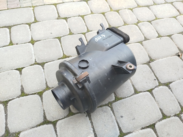  Корпус воздушного фильтра 16500VK500 NISSAN
