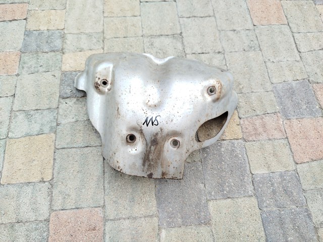 Крышка выпускного коллектора 16590BX000 NISSAN