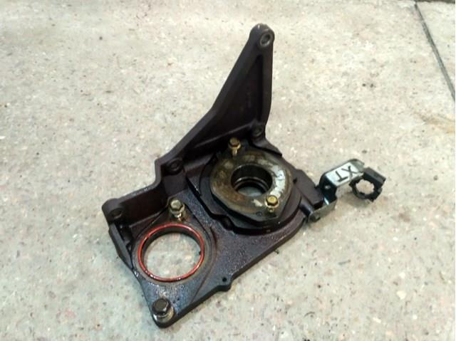 Кронштейн топливного насоса ТНВД 16811EQ400 NISSAN