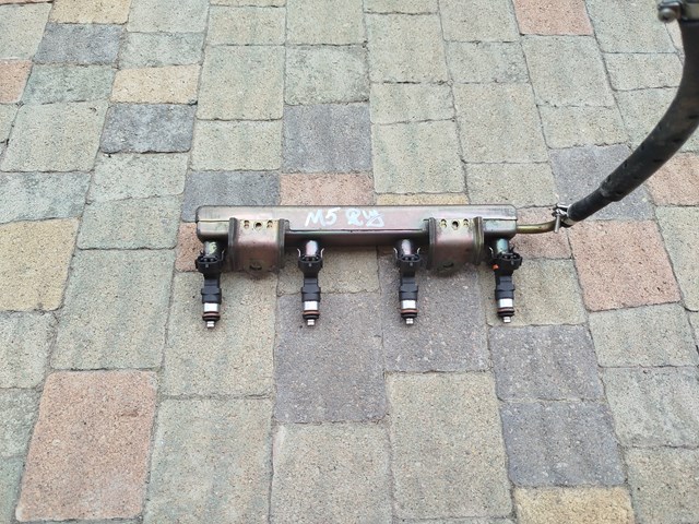 Распределитель топлива (рампа) 17520AX010 NISSAN