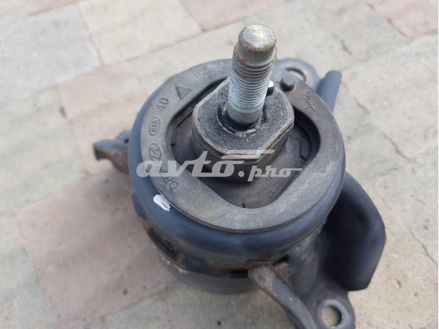 Подушка двигателя 218101R010 HYUNDAI