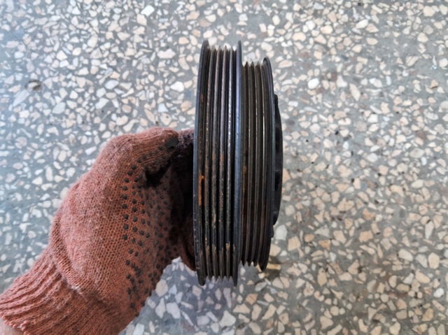 HYUNDAI 2312438200 Шкив коленвала в наличии Ровно