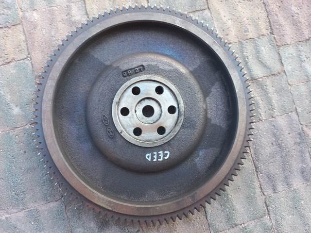 Маховик с зубчатым ободом 232002B010 HYUNDAI