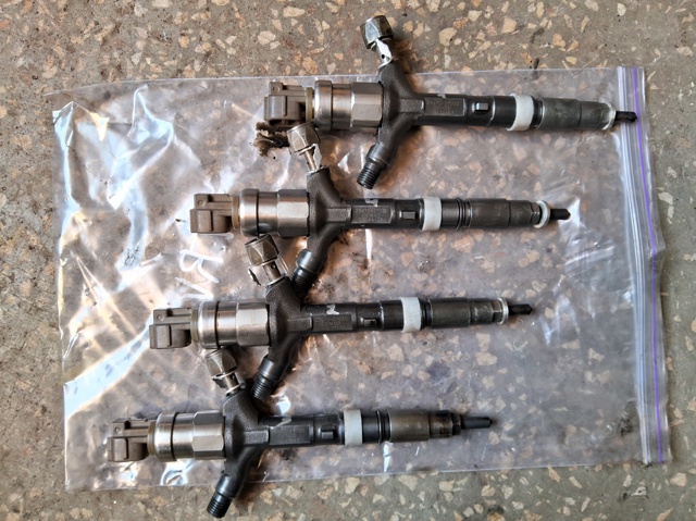 Клапанная форсунка 2367029035 TOYOTA