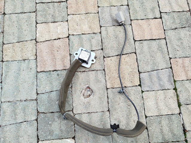 Антенна GPS 25975EA100 NISSAN
