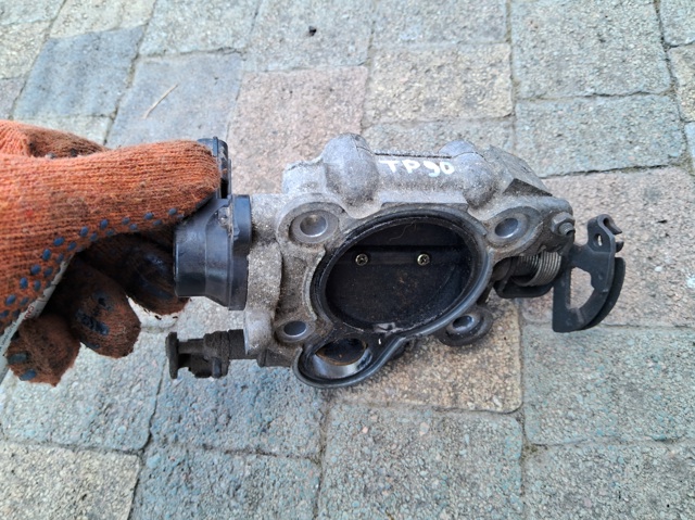 Блок дроссельной заслонки 2610067040 TOYOTA
