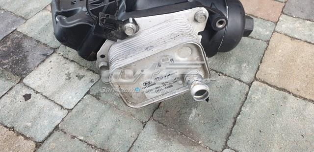 Радиатор масляный (холодильник) под фильтром 264102A300 HYUNDAI