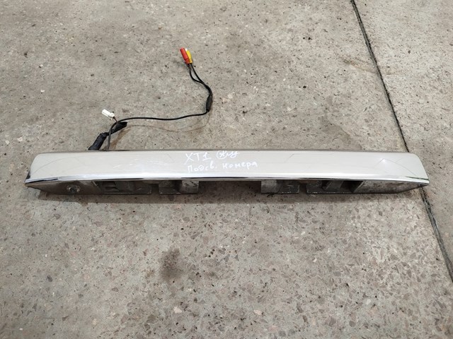 Фонарь освещения номерного знака 26510EQ300 NISSAN