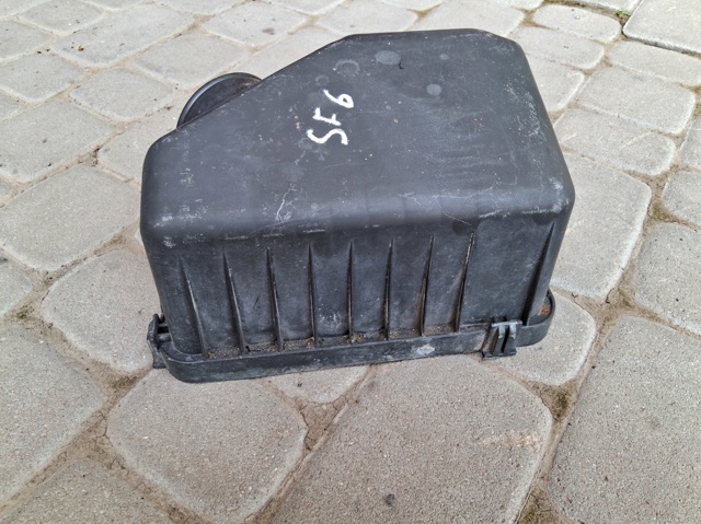 Корпус воздушного фильтра, верхняя часть 2811126000 HYUNDAI