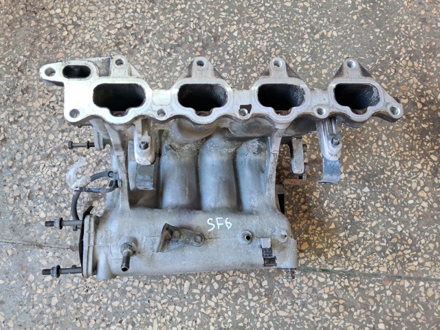 HYUNDAI 2831038304 Коллектор впускной в наличии Черновцы