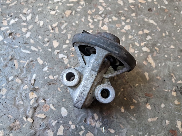 2845038210 HYUNDAI Клапан ЕГР купить в Черновцы