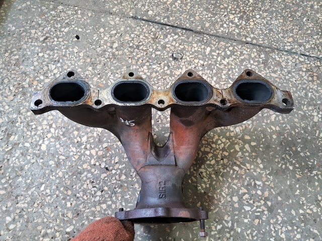 Газопроводы (коллектор выпускной) 2851138202 HYUNDAI