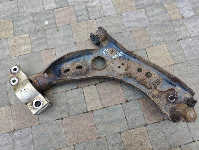 VAG 2K0407151B Рычаг передней подвески нижний левый в наличии Каменское