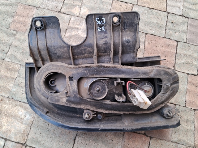 SUZUKI 3625565D00 Фонарь задний правый в наличии Ужгород