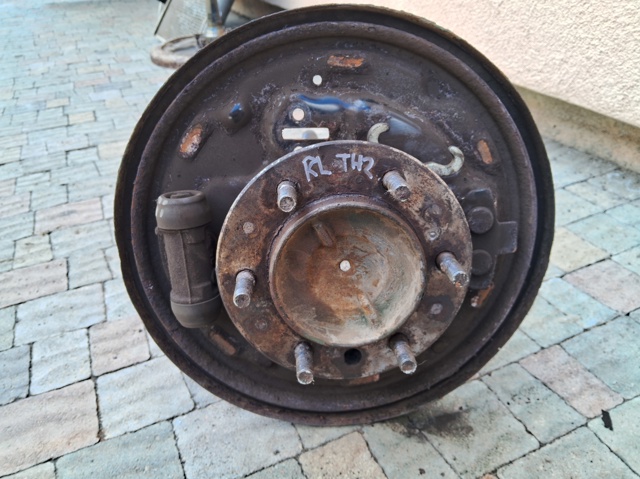 Полуось задняя 4231135320 TOYOTA