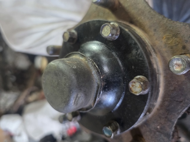 Фланец передней ступицы 4347180001 SUZUKI