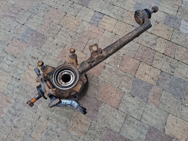 Колеса и ступицы Toyota Land Cruiser 90