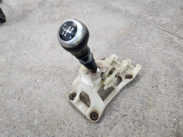Селектор коробки передач 437001H200 HYUNDAI