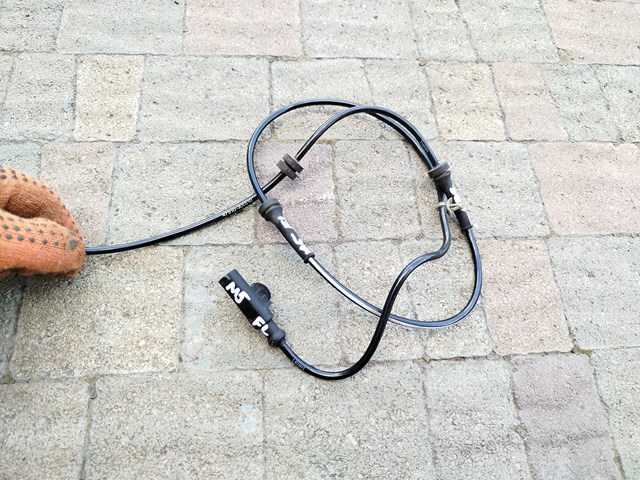 Датчик ABS передний 47910AX610 NISSAN