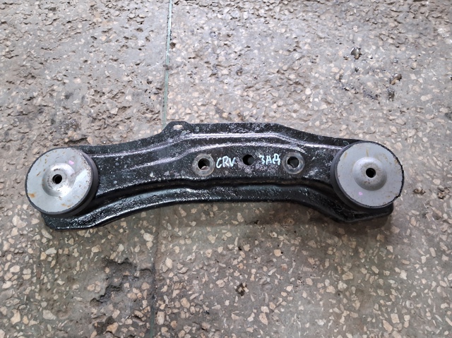 Кронштейн/траверса заднего редуктора, задняя 50710SWYE01 HONDA