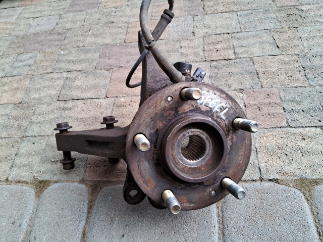 5171526100 HYUNDAI Цапфа передняя левая купить в Запорожье