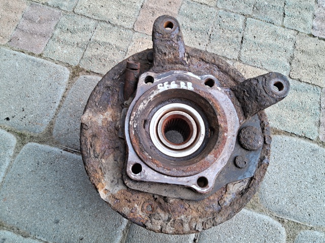 HYUNDAI 5272226100 Цапфа (поворотный кулак) задний правый в наличии Николаев