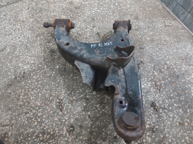 Рычаг задней подвески нижний, левый 551A1EB300 NISSAN