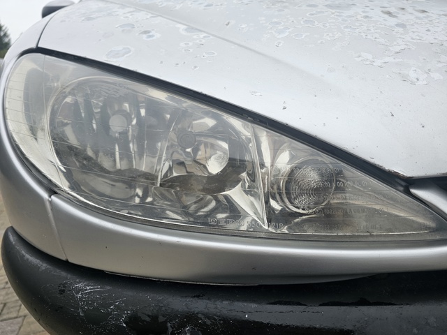 Вставка фары правой 6205S7 PEUGEOT