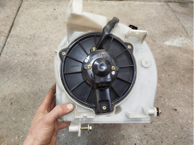 Мотор вентилятора печки (отопителя салона) 7425065D01