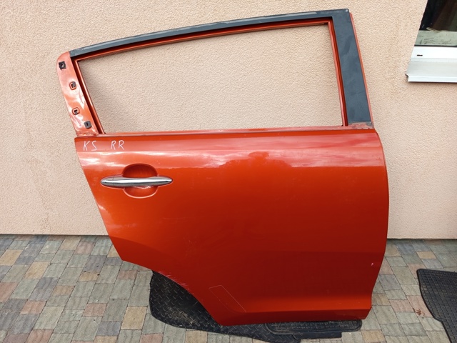 Дверь задняя, правая 770043W000 HYUNDAI