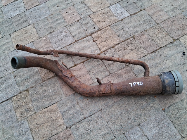 Заливная горловина топливного бака 7720160480 TOYOTA