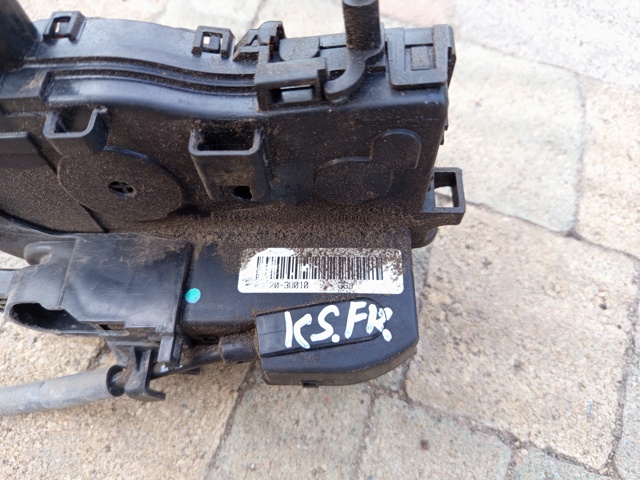 Внутренний дверной замок 813203U010 HYUNDAI