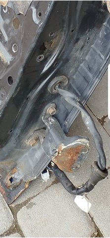 Завеса двери задней левой 8242110Y00 NISSAN