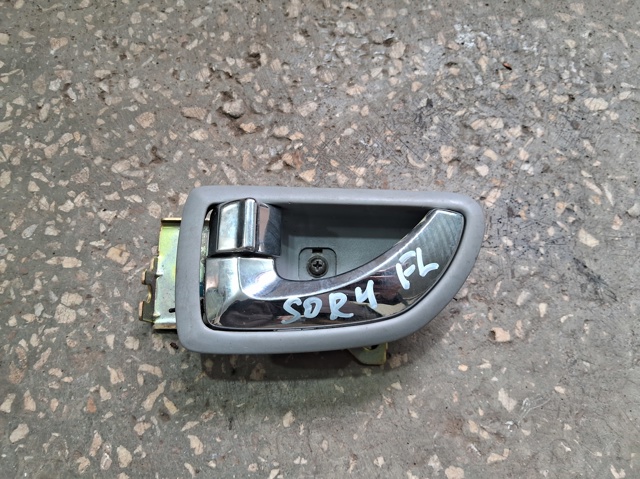 Ручка передней двери внутренняя, левая 826103E010 HYUNDAI